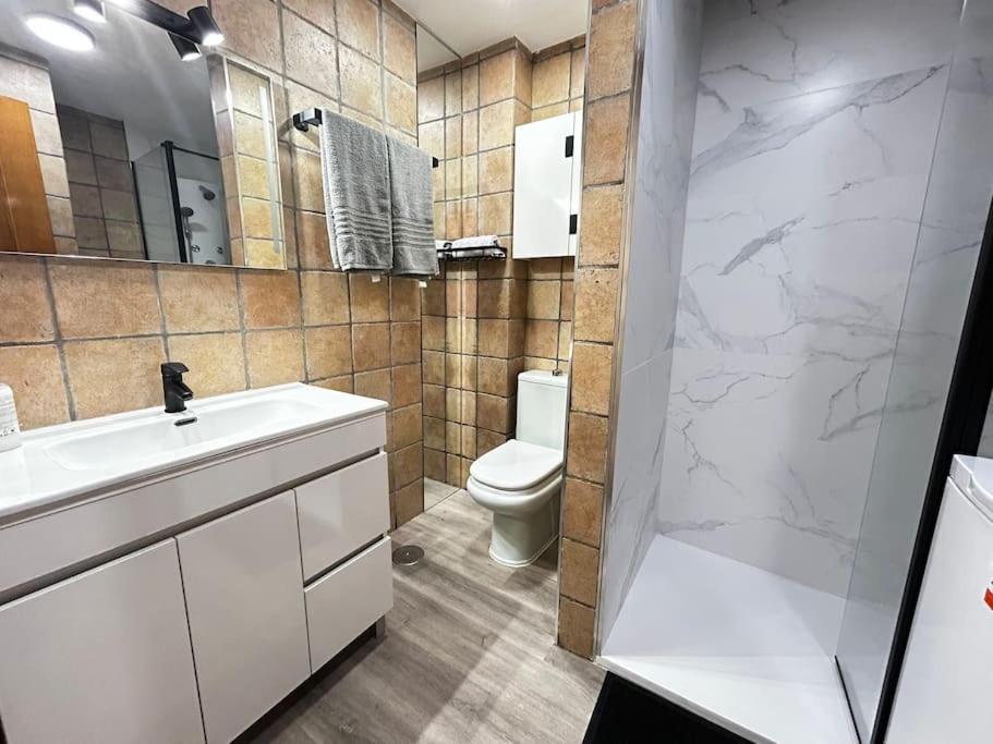 Apartamento Amueblado En El Centro De マドリード エクステリア 写真