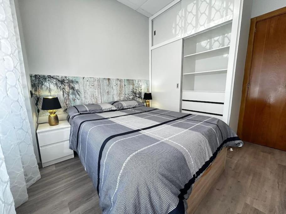 Apartamento Amueblado En El Centro De マドリード エクステリア 写真