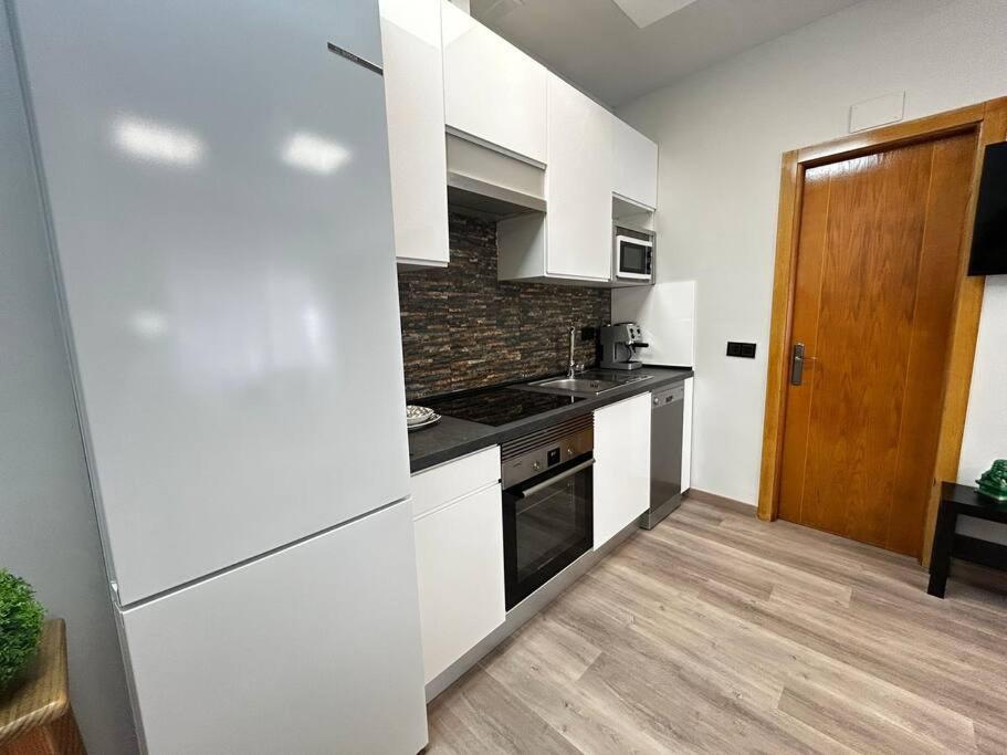 Apartamento Amueblado En El Centro De マドリード エクステリア 写真